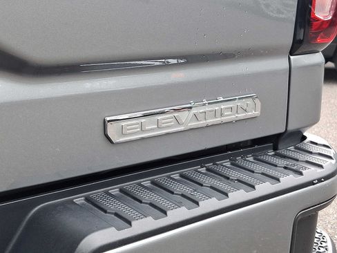 Used 2024 GMC Sierra 1500 Elevation AWD/4WD image 8