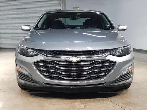 Used 2024 Chevrolet Malibu LT FWD image 2