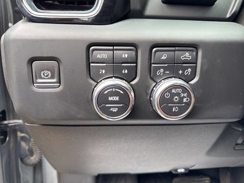 Used 2024 GMC Sierra 2500 Denali Ultimate w/ Snow Plow Prep/Camper Package AWD/4WD image 23