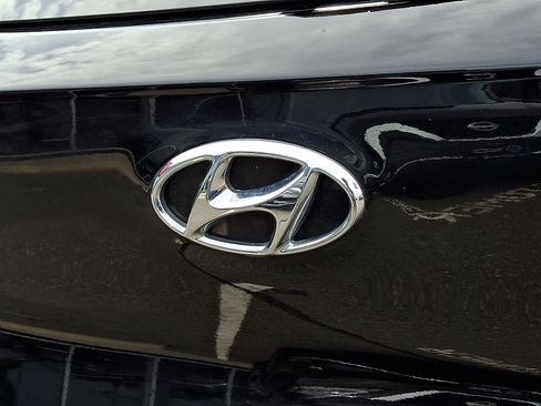 Used 2019 Hyundai Tucson Ultimate w/ Cargo Package FWD image 34