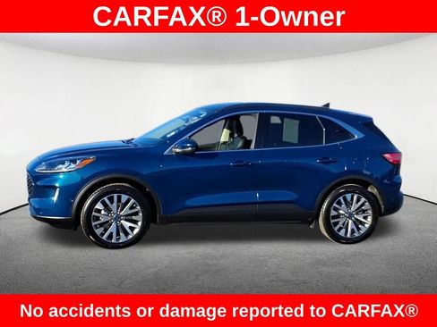 Used 2020 Ford Escape Titanium image 2