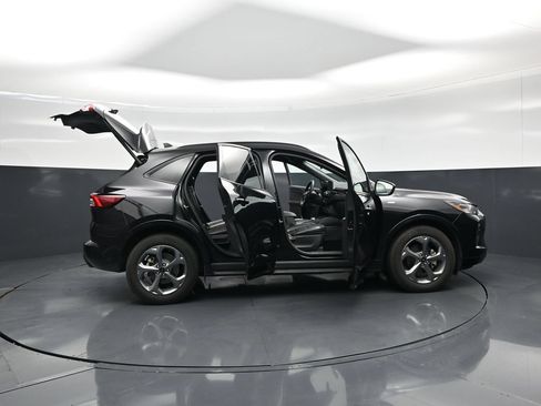 Used 2024 Ford Escape ST-Line w/ Equipment Group 301A FWD image 4