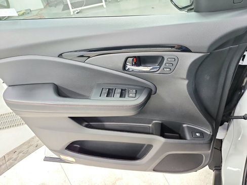 Used 2023 Honda Ridgeline Black Edition image 34