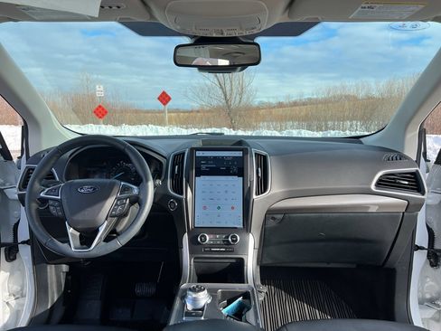 Used 2024 Ford Edge SEL w/ Convenience Package image 20