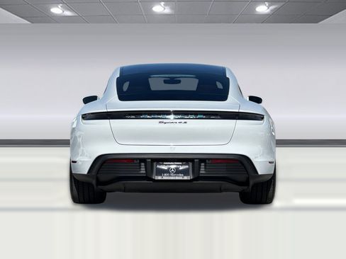 Used 2024 Porsche Taycan 4S image 9