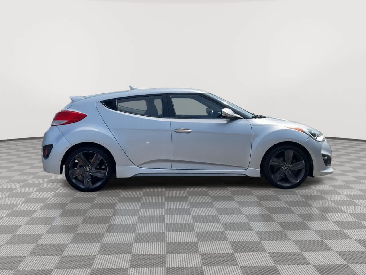 Used 2013 Hyundai Veloster Turbo FWD image 9