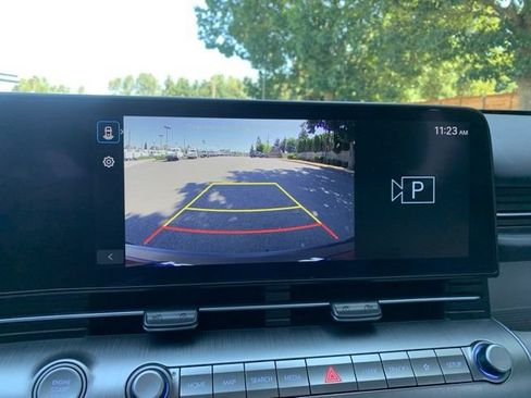 Used 2024 Hyundai Kona SEL w/ Convenience Package FWD image 16