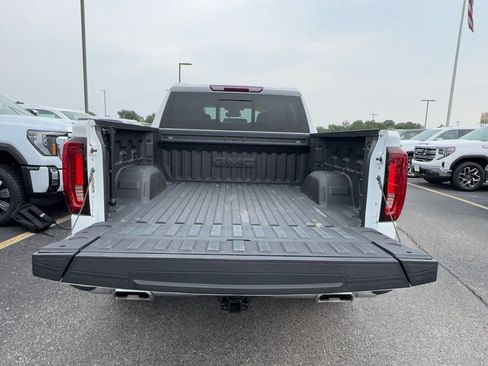 Certified 2022 GMC Sierra 1500 SLT w/ SLT Convenience Package AWD/4WD image 5
