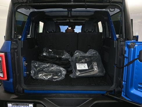 Used 2024 Ford Bronco Outer Banks w/ Sasquatch Package AWD/4WD image 9