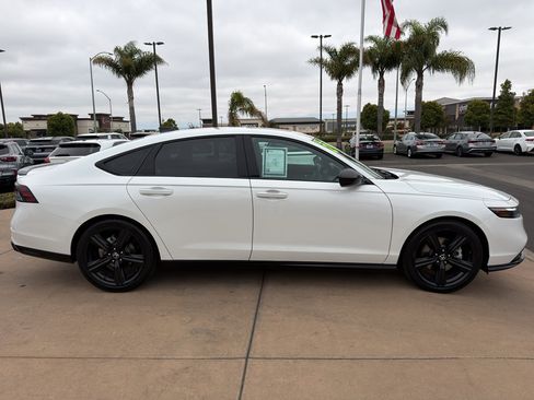 Used 2024 Honda Accord Sport image 4