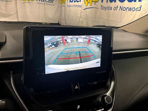 Used 2023 Toyota Corolla LE image 19
