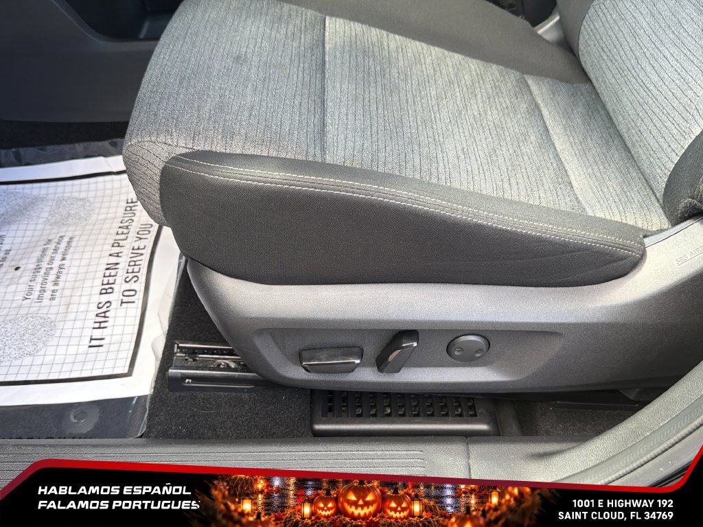 Used 2023 Nissan Rogue SV FWD image 13