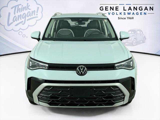 New 2027 Volkswagen Taos SE AWD/4WD image 2