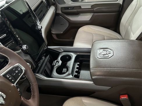 Used 2025 RAM 1500 Laramie image 19