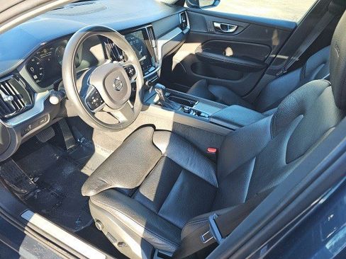 Used 2019 Volvo S60 T5 Inscription image 20