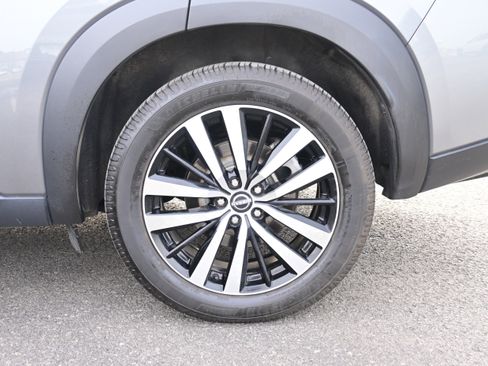 Certified 2023 Nissan Pathfinder Platinum image 9