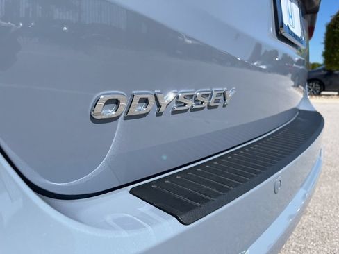 Certified 2026 Honda Odyssey Elite image 8