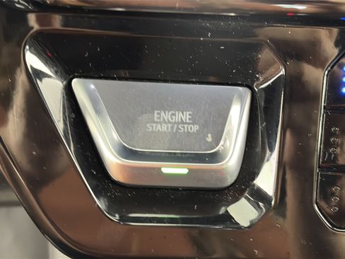 Used 2023 GMC Sierra 1500 AT4 w/ AT4 Premium Package AWD/4WD image 29