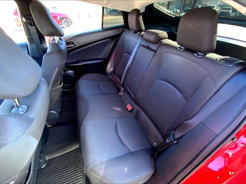Certified 2022 Toyota Prius LE image 17