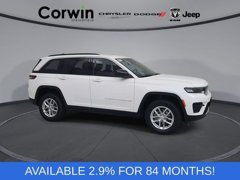 New 2026 Jeep Grand Cherokee Laredo w/ Trailer Tow Package AWD/4WD image 1