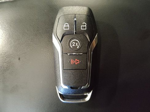 Used 2015 Lincoln MKC FWD w/ Equipment Group 101A Select image 32