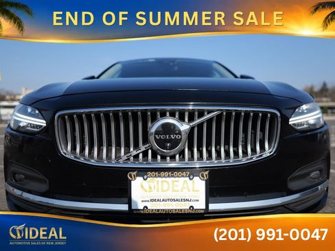 Used 2023 Volvo S90 B6 Plus AWD/4WD image 2