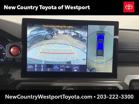 Certified 2024 Toyota Tacoma TRD Off-Road image 17