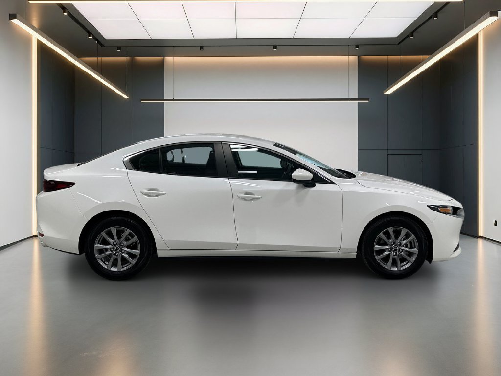 Used 2025 MAZDA MAZDA3 s FWD image 7