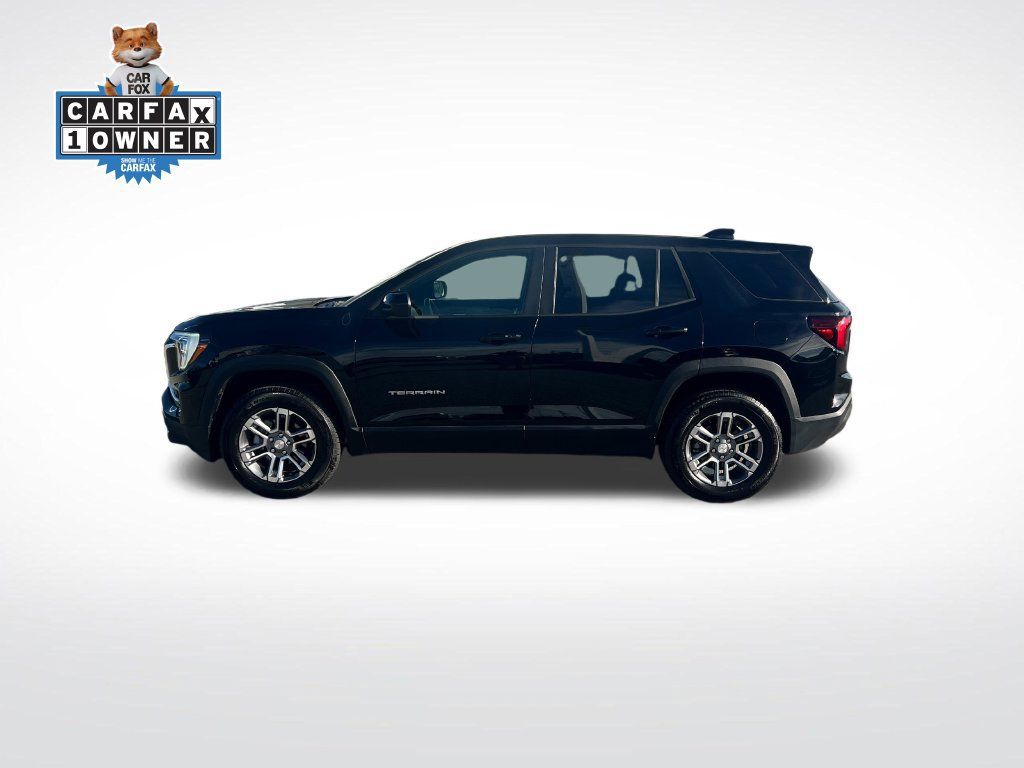 Used 2026 GMC Terrain Elevation FWD image 2