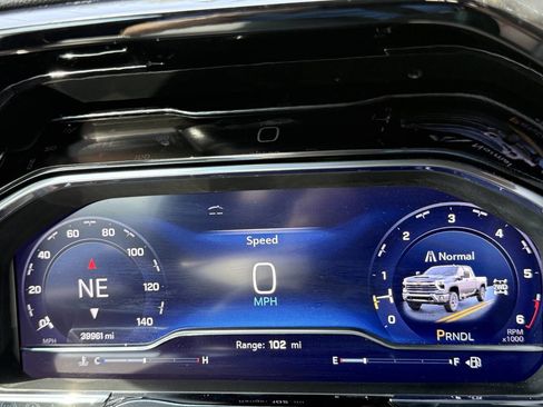 Used 2024 Chevrolet Silverado 2500 LTZ w/ LTZ Premium Package image 8