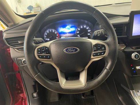 Used 2022 Ford Explorer Limited w/ Class IV Trailer Tow Package image 15