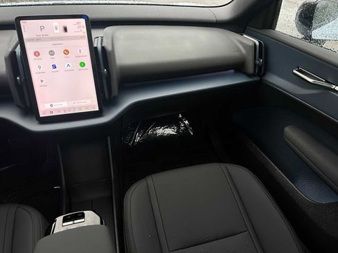 New 2026 Volvo EX30 Ultra image 18