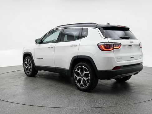 Used 2025 Jeep Compass Limited AWD/4WD image 6