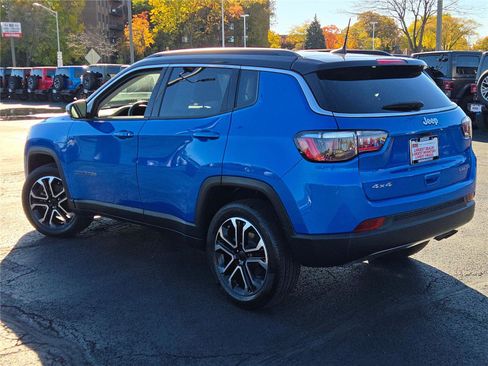 Certified 2022 Jeep Compass Limited image 16