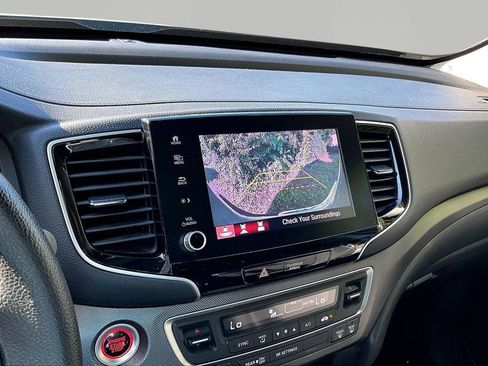 Used 2023 Honda Ridgeline Sport image 13