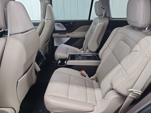 Used 2022 Lincoln Aviator Reserve w/ Equipment Group 201A AWD/4WD image 36