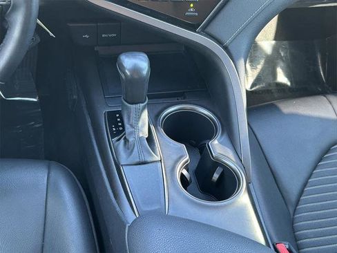 Certified 2021 Toyota Camry SE image 19