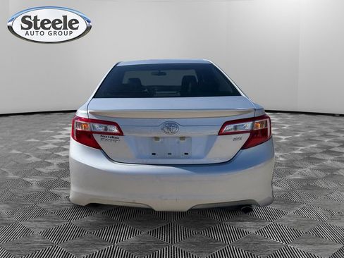 Used 2013 Toyota Camry SE image 4