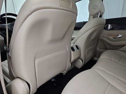Used 2018 Mercedes-Benz GLC 300 4MATIC image 21