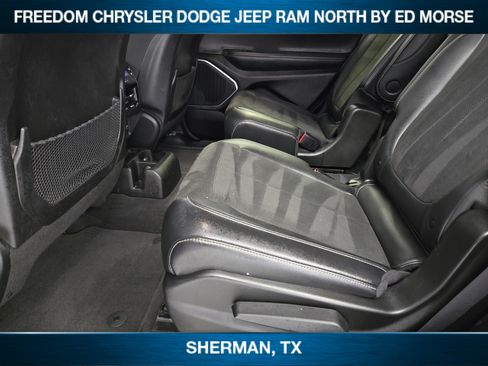 Used 2022 Jeep Grand Cherokee L Laredo AWD/4WD image 22