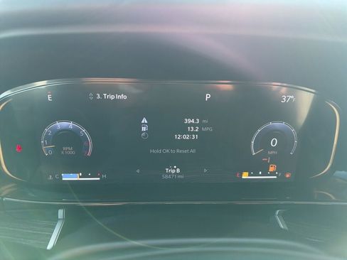 Used 2022 Jeep Wagoneer Series III w/ Premium Group I image 16