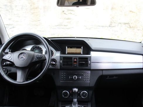 Used 2010 Mercedes-Benz GLK 350 2WD image 9
