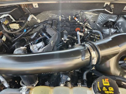 Used 2022 Ford Expedition XLT RWD image 30