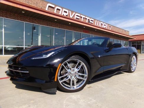 Used 2016 Chevrolet Corvette Stingray Convertible w/ 2LT Preferred Equipment Group RWD image 1