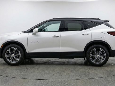 Used 2025 Chevrolet Blazer LT FWD image 5