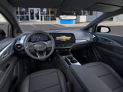 New 2025 Chevrolet Equinox EV LT image 15