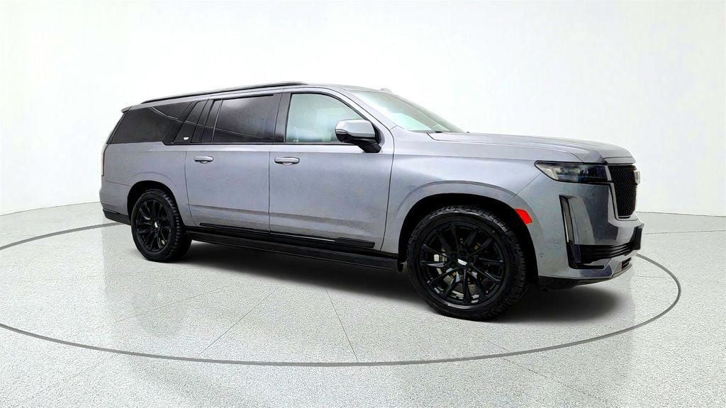 Used 2021 Cadillac Escalade ESV Sport Platinum AWD/4WD image 3