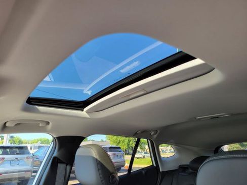 New 2026 Chevrolet Trax LT w/ Sunroof Package FWD image 12