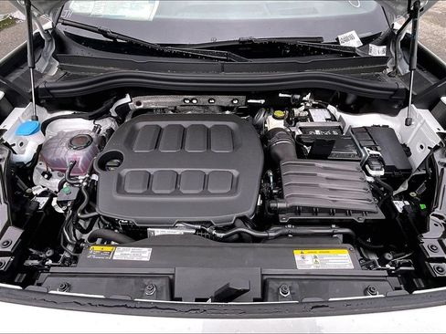 New 2026 Volkswagen Tiguan SE R-Line AWD/4WD image 16