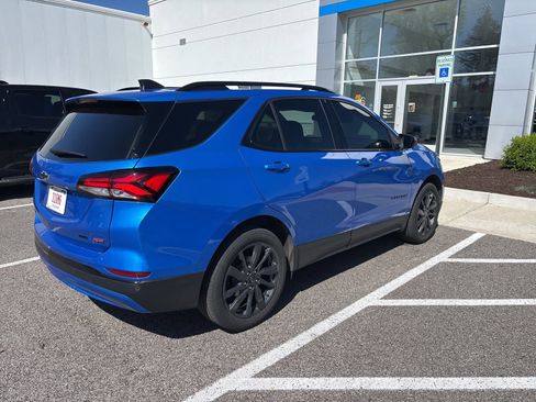 Used 2024 Chevrolet Equinox RS AWD/4WD image 3